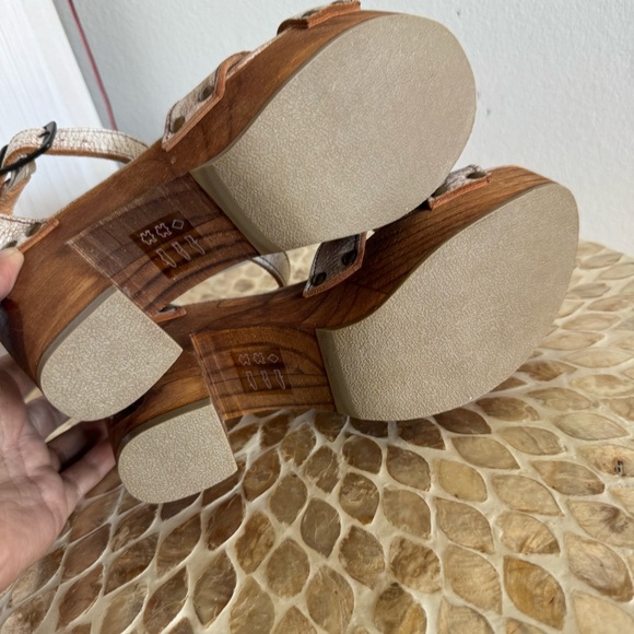 Bed Stu Kalah Leather Platform Sandals with Wooden Heel size 8.5 - Picture 9 of 12